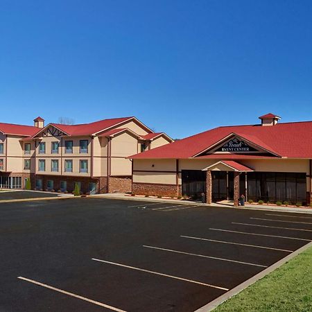 Fairfield Inn & Suites By Marriott הלן מראה חיצוני תמונה