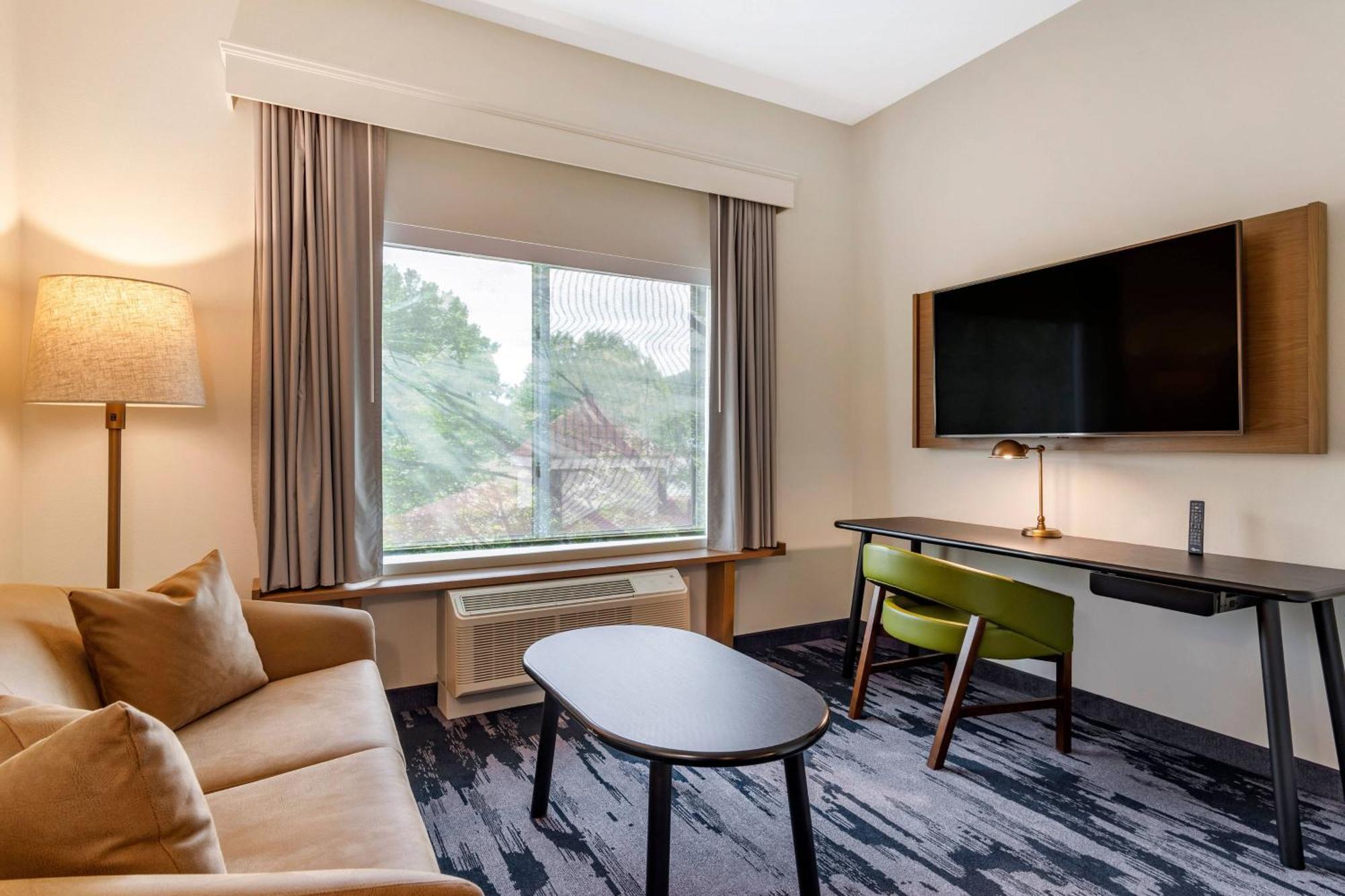 Fairfield Inn & Suites By Marriott הלן מראה חיצוני תמונה